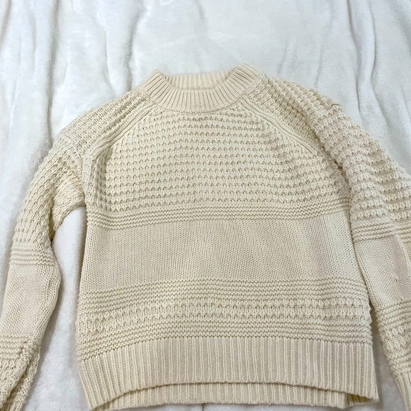 Universal Thread Goods co. White knit sweater. Used once. - Picture 1 of 2